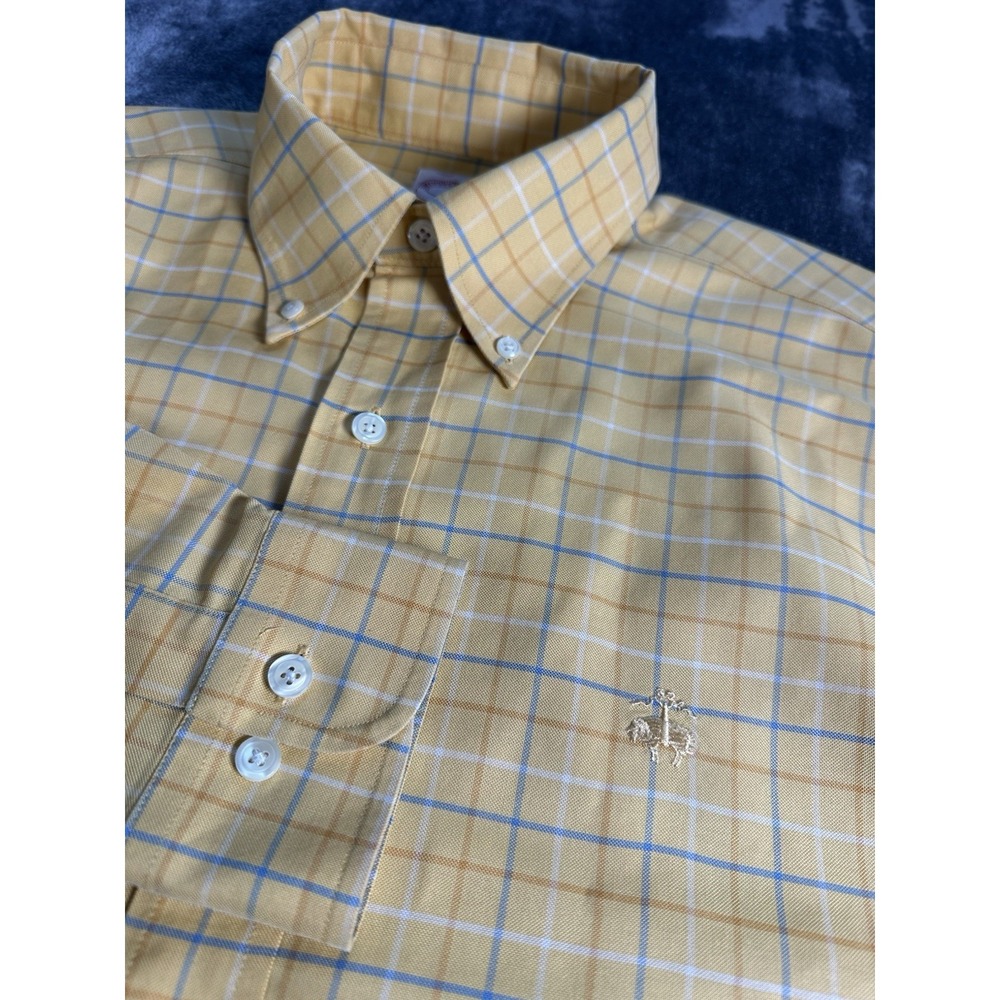 Brooks‎ Brothers 346 MEDIUM Front Logo Supima Cotton Embroidered Non-Iron